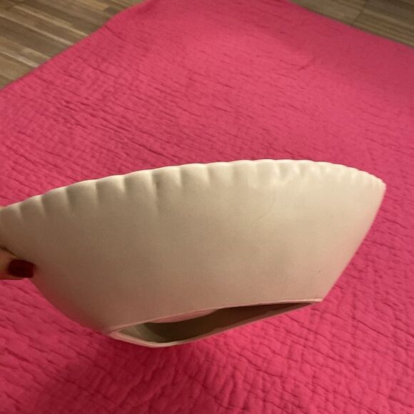 Fitz and Floyd Cream Ceramic Piece - Picture 6 of 11